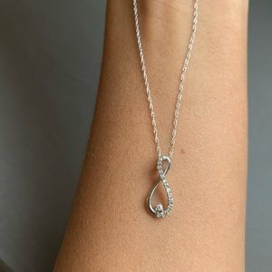 Jared’s Diamond necklace .06ct, 10k white gold